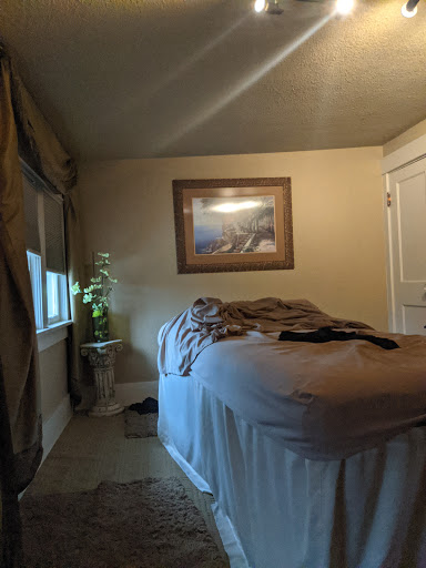 Day Spa «His & Her Salon & Day Spa», reviews and photos, 3311 SW 6th Ave, Topeka, KS 66606, USA