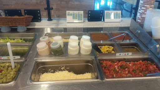 Shopping Mall «The Shops at Stonefield», reviews and photos, 2100 Hydraulic Rd, Charlottesville, VA 22901, USA