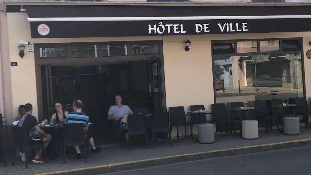 photo du resaurant L'Hôtel De Ville Café