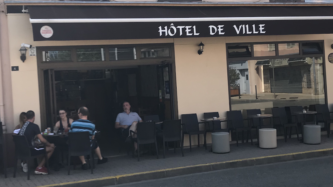 L'Hôtel De Ville Café Thoissey