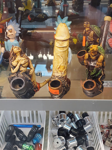 Tobacco Shop «Tilton Tobacco, Smoke Shop», reviews and photos, 276 Main St, Tilton, NH 03276, USA