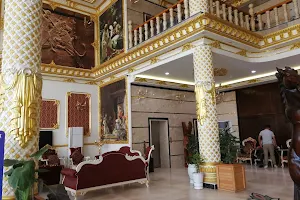 Somerion Hotel image