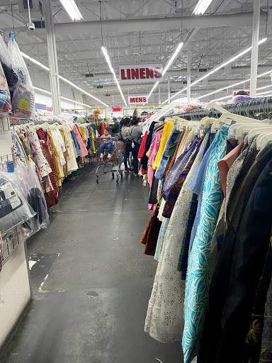 Thrift Store «Valley Thrift Store», reviews and photos, 2085 E Valley Pkwy, Escondido, CA 92027, USA