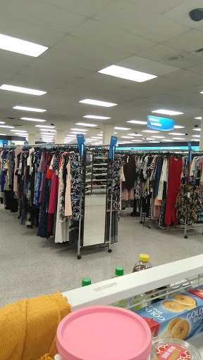 Clothing Store «Ross Dress for Less», reviews and photos, 628 Palomar St, Chula Vista, CA 91911, USA