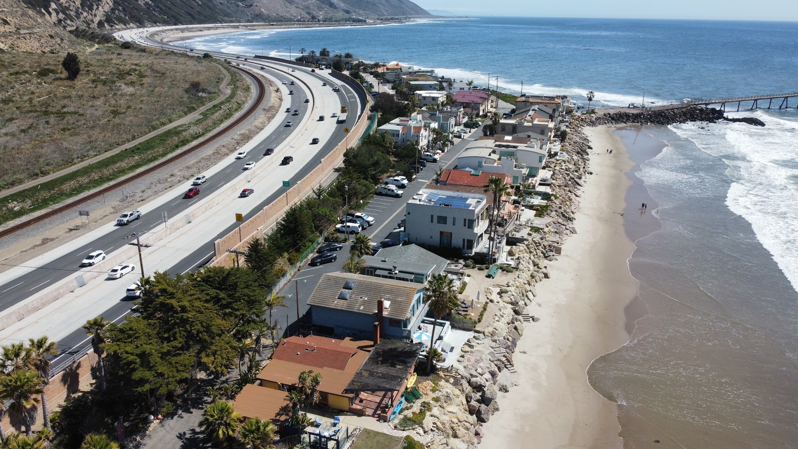 La Conchita Beach (La Conchita, California) on the map with photos and