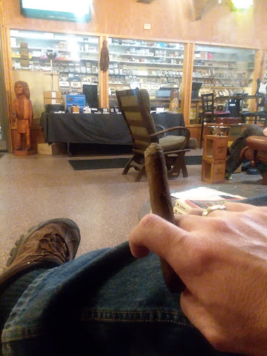 Cigar Shop «Jenuwine Cigar Lounge», reviews and photos, 1122 E Big Beaver Rd, Troy, MI 48083, USA