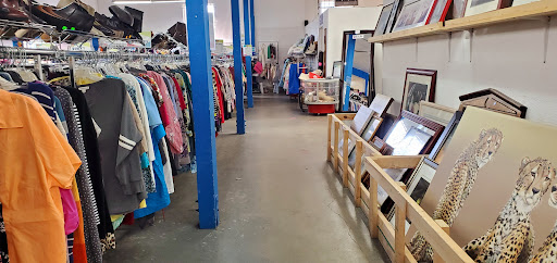 Thrift Store «St. Vincent de Paul Thrift Store», reviews and photos, 4009 S 56th St, Tacoma, WA 98409, USA