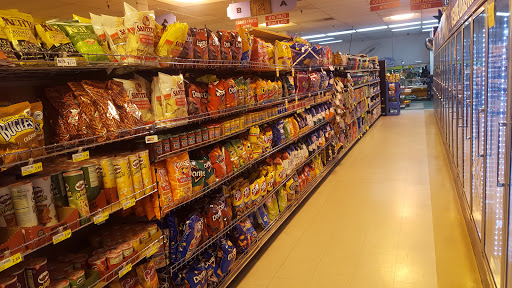 Grocery Store «Columbia Market», reviews and photos, 450 Wa Na Pa St, Cascade Locks, OR 97014, USA