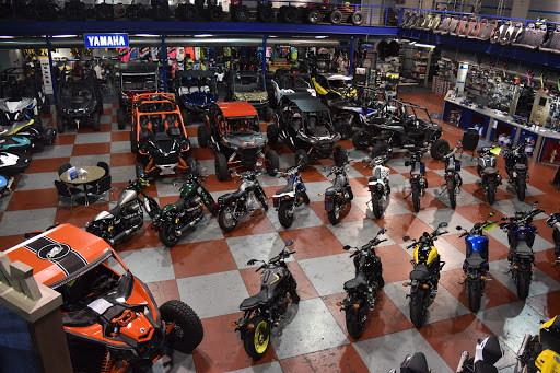 Motorcycle Dealer «RideNow Powersports Phoenix», reviews and photos, 17202 N Cave Creek Rd, Phoenix, AZ 85032, USA