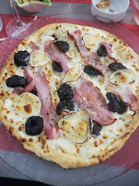 Plats et boissons du Livraison de pizzas Vik'pizza à Sézanne - n°9