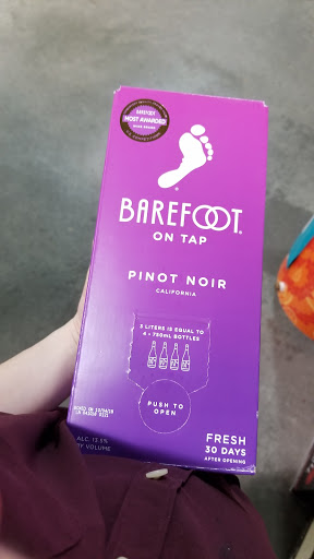 Liquor Store «Bourbon Street Wine & Spirits», reviews and photos, 334 NJ-31, Flemington, NJ 08822, USA