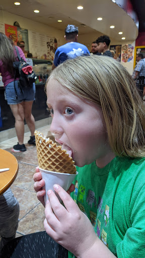 Ice Cream Shop «Cold Stone Creamery», reviews and photos, 15 Blake Blvd, Kissimmee, FL 34747, USA