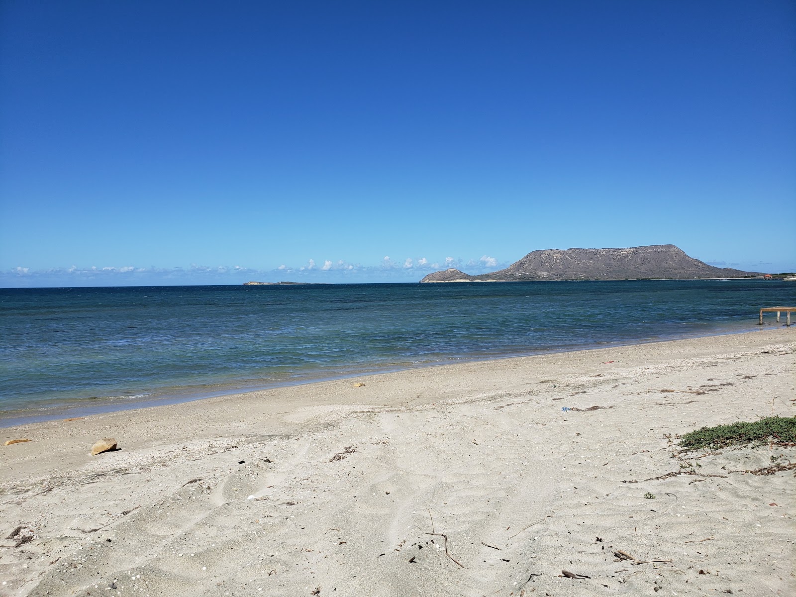Foto van Playa Juan de Bolanos met turquoise puur water oppervlakte
