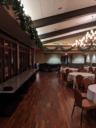 Country Club «Urbana Country Club», reviews and photos, 100 E Country Club Rd, Urbana, IL 61801, USA