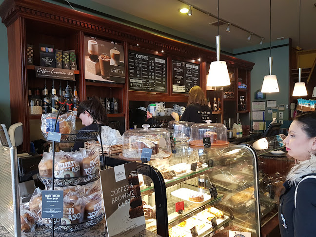 Comments and reviews of Caffè Nero