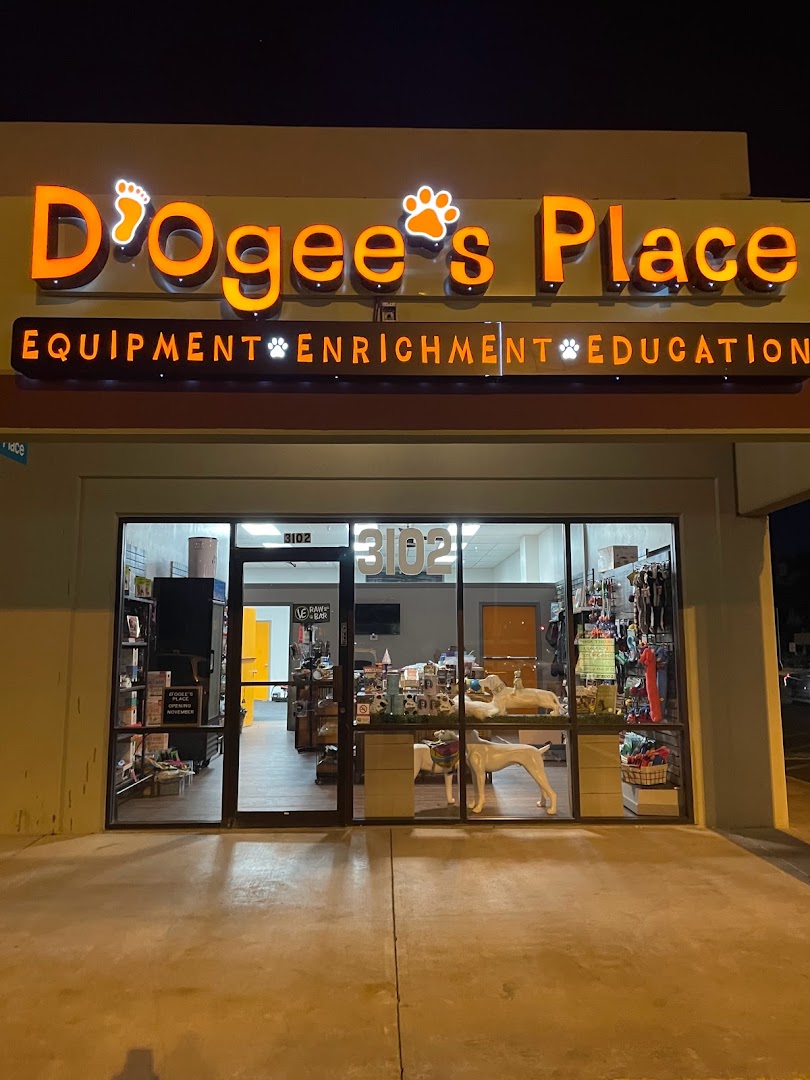D’ Ogee’s Place