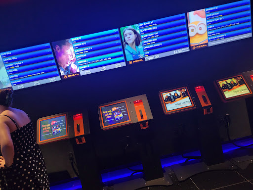 Movie Theater «Regal Cinemas E-Walk 13 & RPX», reviews and photos, 247 W 42nd St, New York, NY 10036, USA