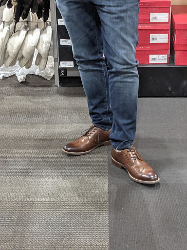 Shoe Store «DSW Designer Shoe Warehouse», reviews and photos, 10515 N Mopac Expy, Austin, TX 78759, USA