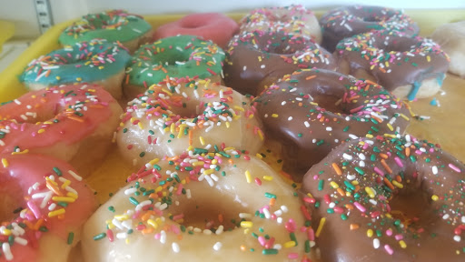Donut Shop «Daylight Donuts», reviews and photos, 7 Bruce St, Morrilton, AR 72110, USA