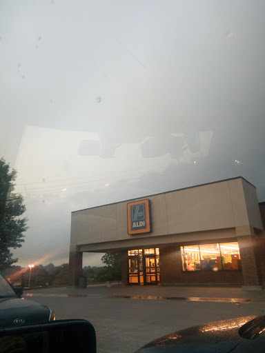 Supermarket «ALDI», reviews and photos, 1010 Cedar Top Rd, Reading, PA 19607, USA