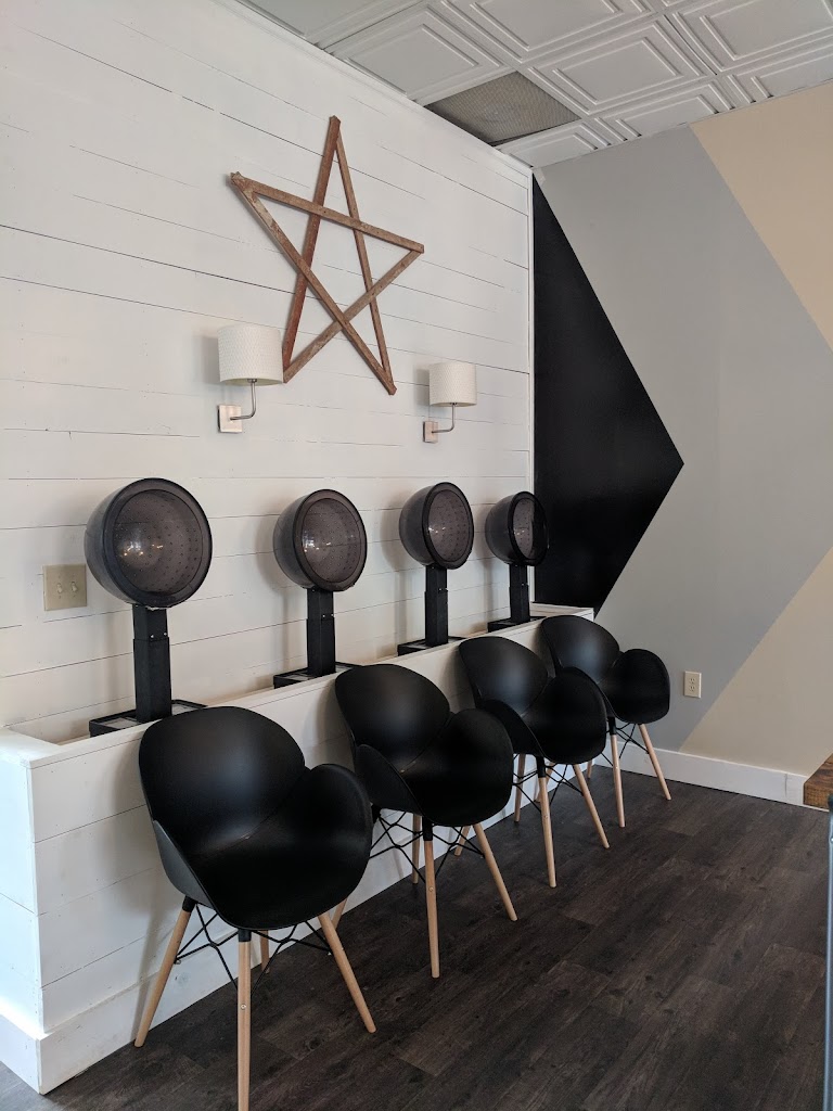 Restored Salon 30276