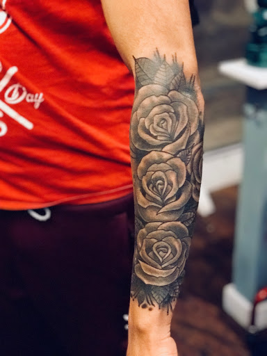 Tattoo Shop «Burien Tattoo -White Center», reviews and photos, 9619 16th Ave SW, Seattle, WA 98106, USA