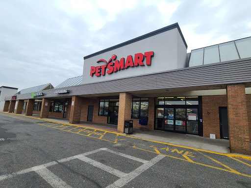 Pet Supply Store «PetSmart», reviews and photos, 155 E Rte 59, Nanuet, NY 10954, USA