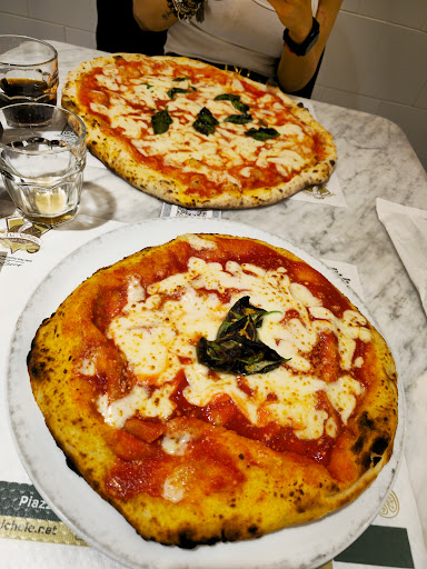 LAntica Pizzeria Da Michele Aversa in Aversa, Provincia di Caserta
