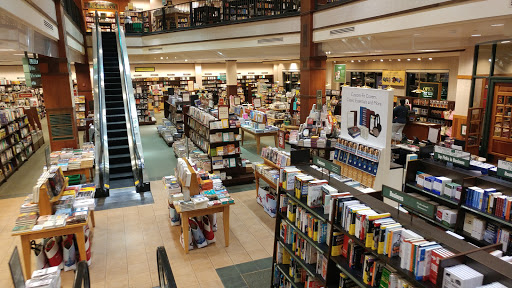 Book Store «Barnes & Noble», reviews and photos, 150 W Swedesford Rd, Berwyn, PA 19312, USA