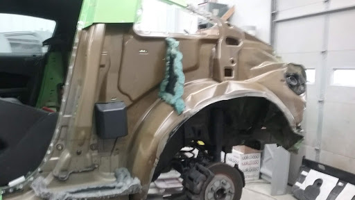 Auto Body Shop «Country Auto Inc», reviews and photos, 1501 Chamber Ct, Anamosa, IA 52205, USA