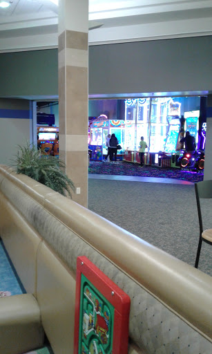 Shopping Mall «Kennedy Mall», reviews and photos, 555 John F Kennedy Rd, Dubuque, IA 52002, USA