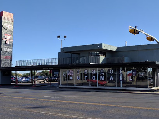 Used Car Dealer «Reagor Auto Mall Lubbock», reviews and photos, 1211 19th St, Lubbock, TX 79401, USA