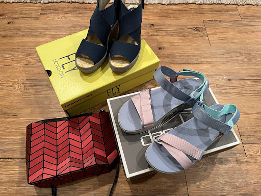 Shoe Store «Karavel Shoes», reviews and photos, 5501 Burnet Rd, Austin, TX 78756, USA