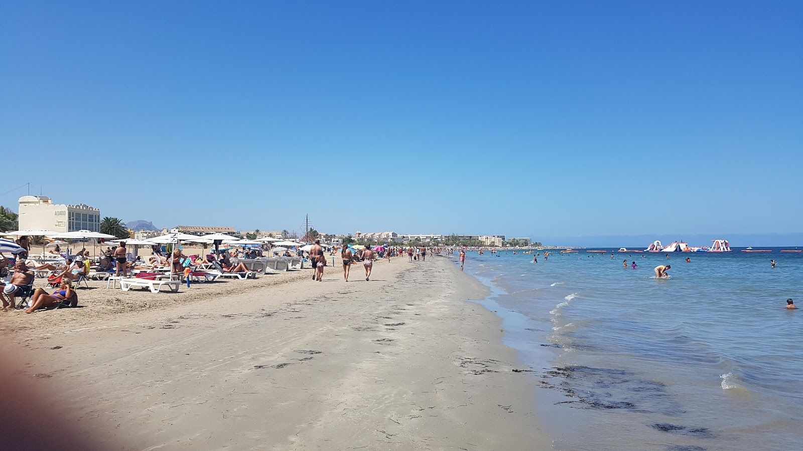 Fotografija Playa De Denia in naselje