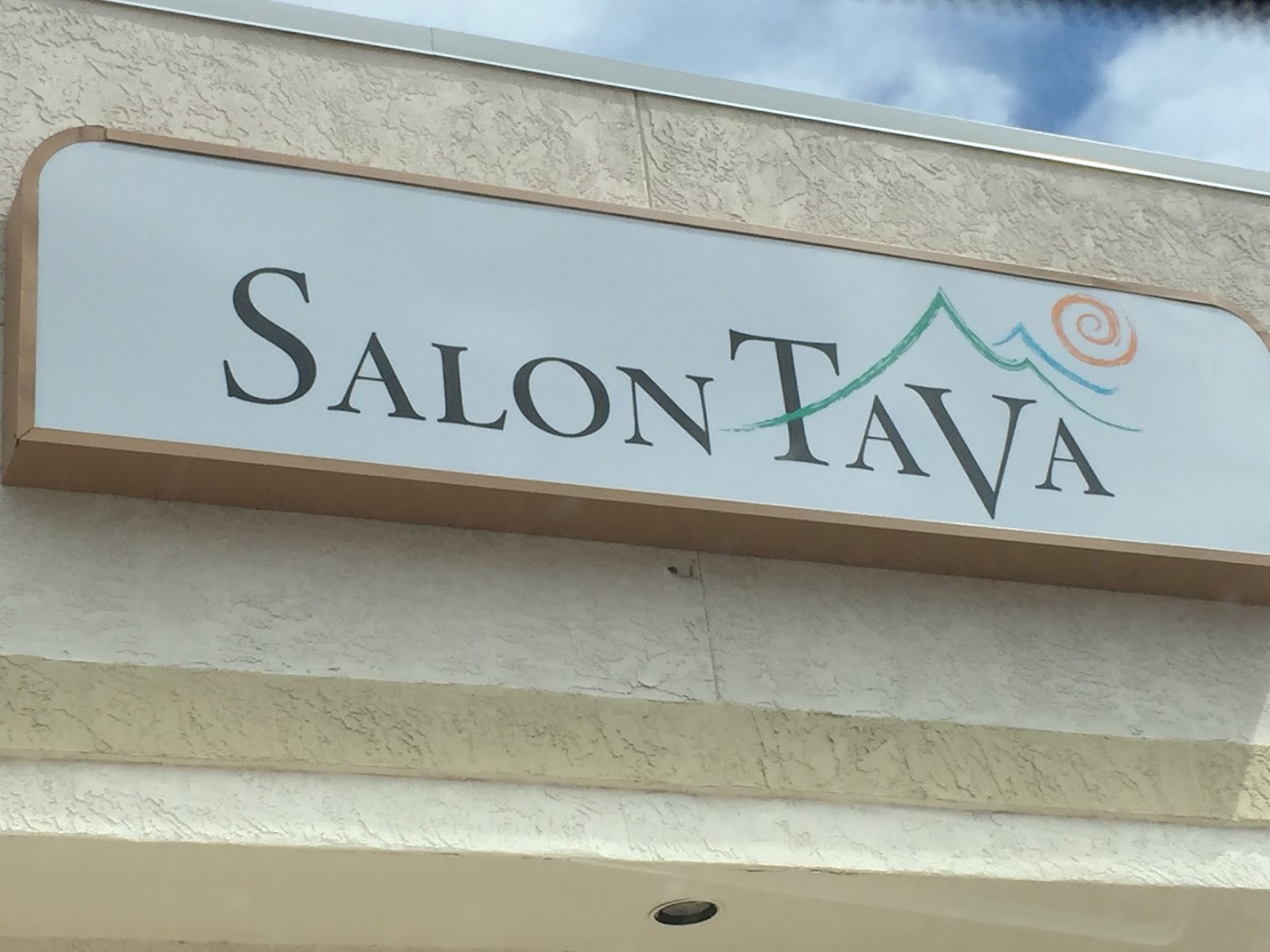 Salon Tava