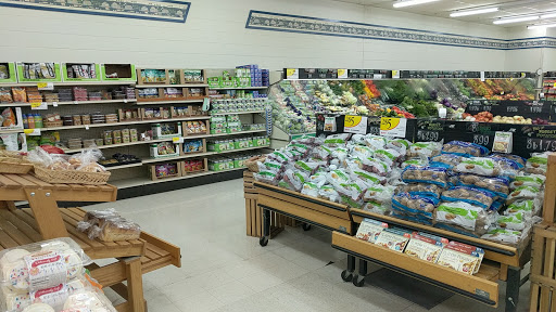 Grocery Store «Hardings Friendly Market», reviews and photos, 510 S Main St, Middlebury, IN 46540, USA