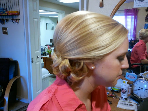 Hair Salon «Deborah Lira Hair Stylist and Makeup Artist», reviews and photos, 1805 West Ave, Austin, TX 78701, USA