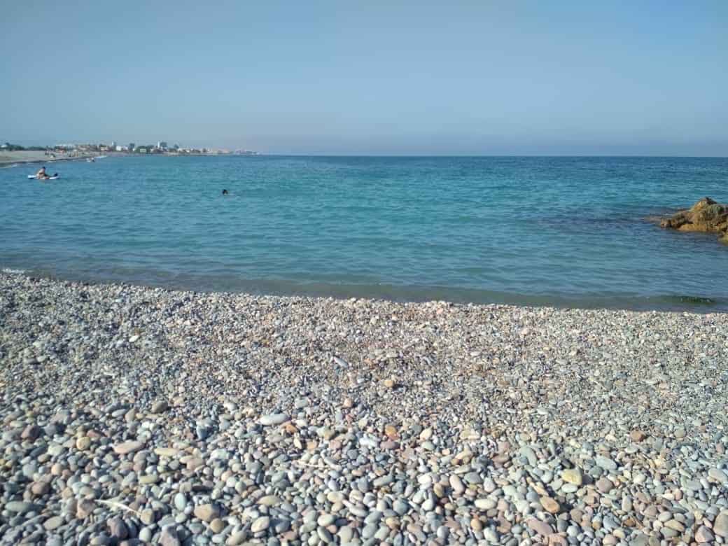 Almenara Plajı'in fotoğrafı kısmen temiz temizlik seviyesi ile