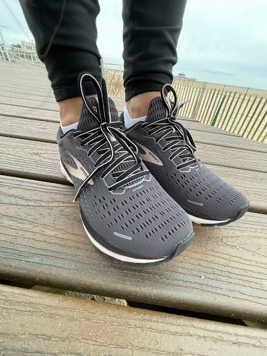 Running Store «Road Runner Sports», reviews and photos, 490 Broad St Suite 1, Shrewsbury, NJ 07702, USA