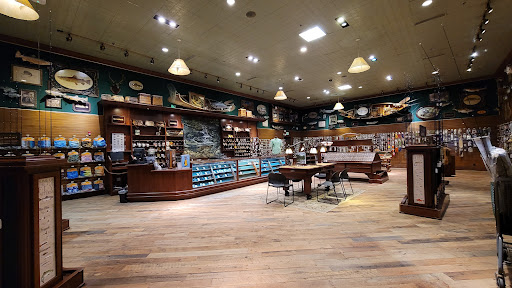 Sporting Goods Store «Bass Pro Shops», reviews and photos, 11550 Lakeridge Pkwy, Ashland, VA 23005, USA
