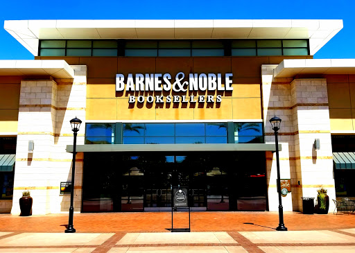 Barnes & Noble image