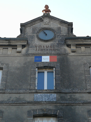 Écoles à Caunes-Minervois, Aude