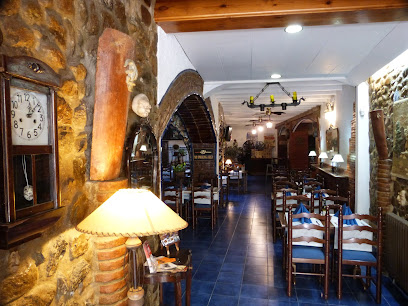 Restaurant Cal Tronc - Carrer Major, 15, 17850 Besalú, Girona, Spain