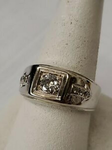 Jeweler «Arts Jewelers», reviews and photos, 6114 Mayfield Rd, Mayfield Heights, OH 44124, USA