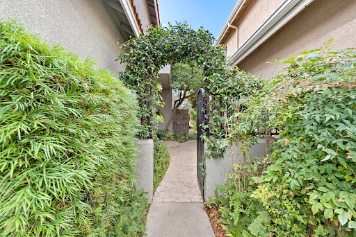 Verso Homes Orange County Real Estate image