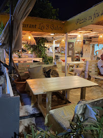Atmosphère du Restaurant Les 3 Galets à La Croix-Valmer - n°10