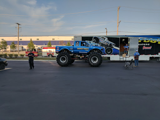 Car Dealer «Chicago Fine Motors», reviews and photos, 8401 47th St, McCook, IL 60525, USA