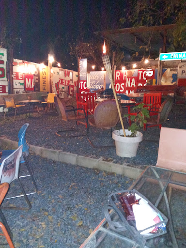 Bar «The Skylark Lounge», reviews and photos, 2039 Airport Blvd, Austin, TX 78722, USA