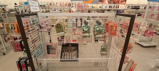 Clothing Store «Ross Dress for Less», reviews and photos, 12551 Jefferson Ave, Newport News, VA 23602, USA