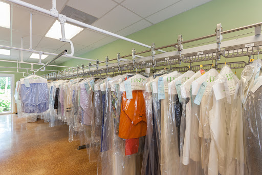 Dry Cleaner «Pristine Fine Dry Cleaning», reviews and photos, 506 9th St N, Naples, FL 34102, USA